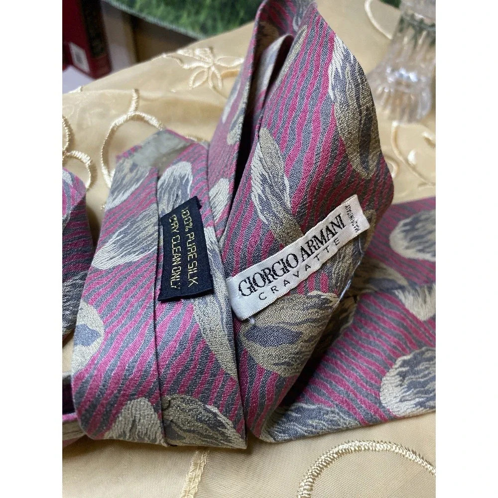 Giorgio Armani Cravatte‎ Necktie Tie Silk Brown Geometric Pattern Made in Italy